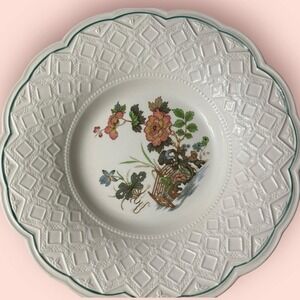 Wedgwood Eastern Flowers TKD426 Plates Embossed Green Edge‎ Set of 7 England
